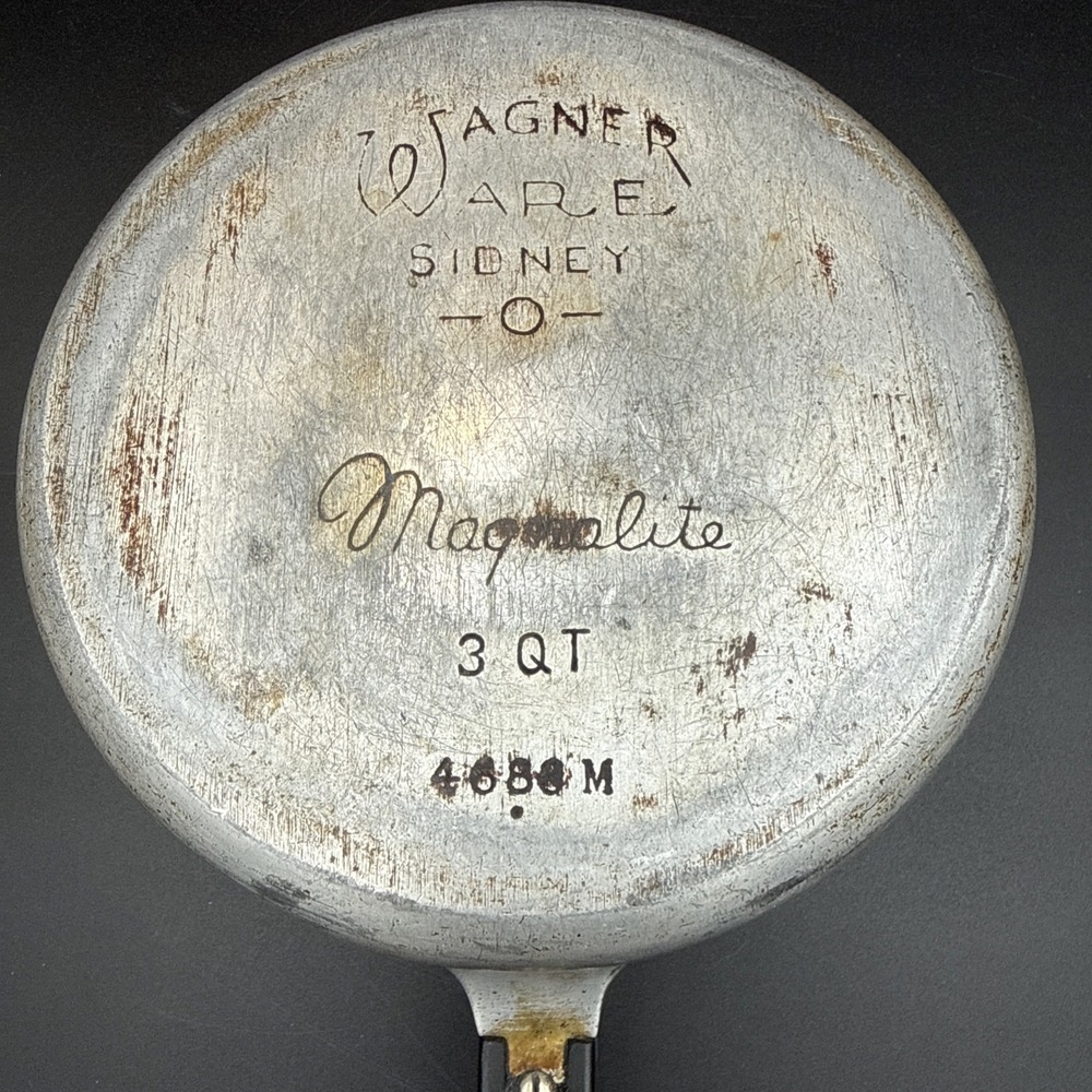 Wagner Ware Sidney-O- Magnalite 3 Qt Sauce Pan #4683 M-Double Pour Spouts No Lid